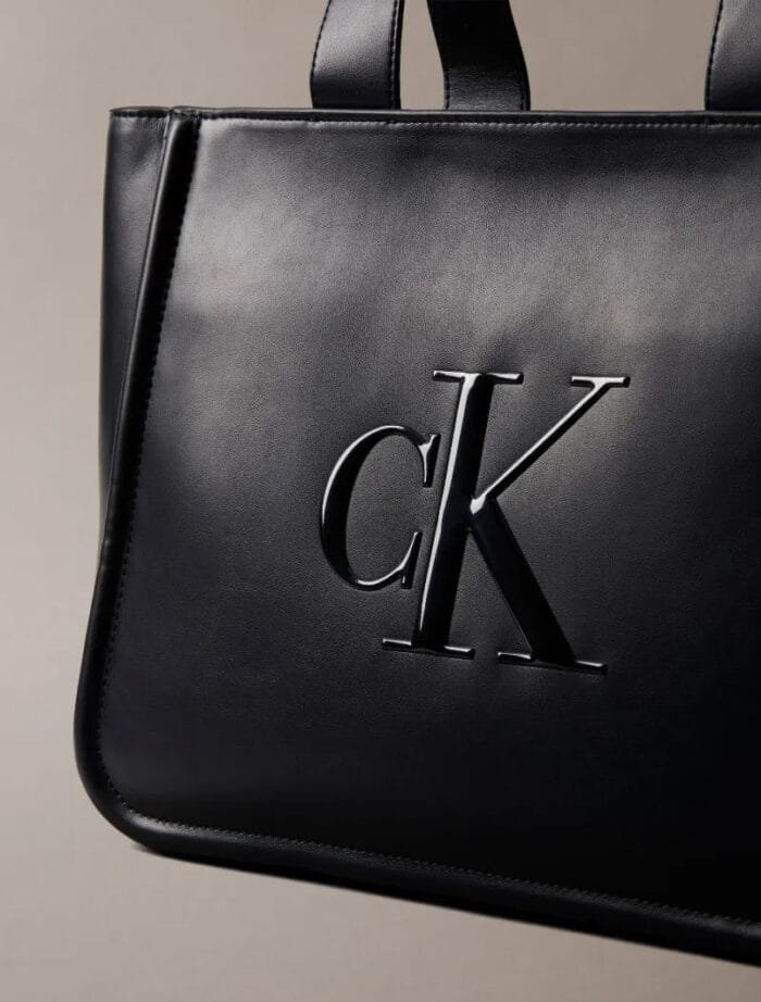 Τσάντα Tote Με Ανάγλυφο Μονόγραμμα - Image 3