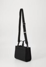 HADLEE SMALL CANVAS LOGO TOTE - Image 10