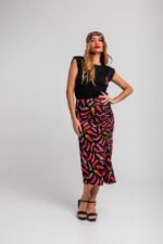 Μαύρη φούστα με πλαϊνά ντραπέ - Picante - Image 4