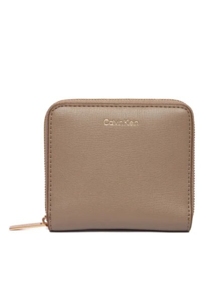 Πορτοφόλι Calvin Klein