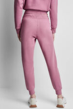 MID-RISE VARSITY LOGO JOGGER - Image 10